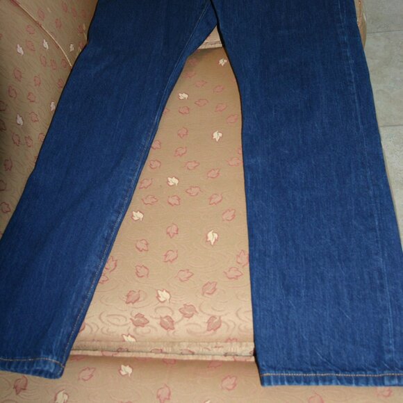 Levi Strauss 501 Jeans, button front - Picture 3 of 8